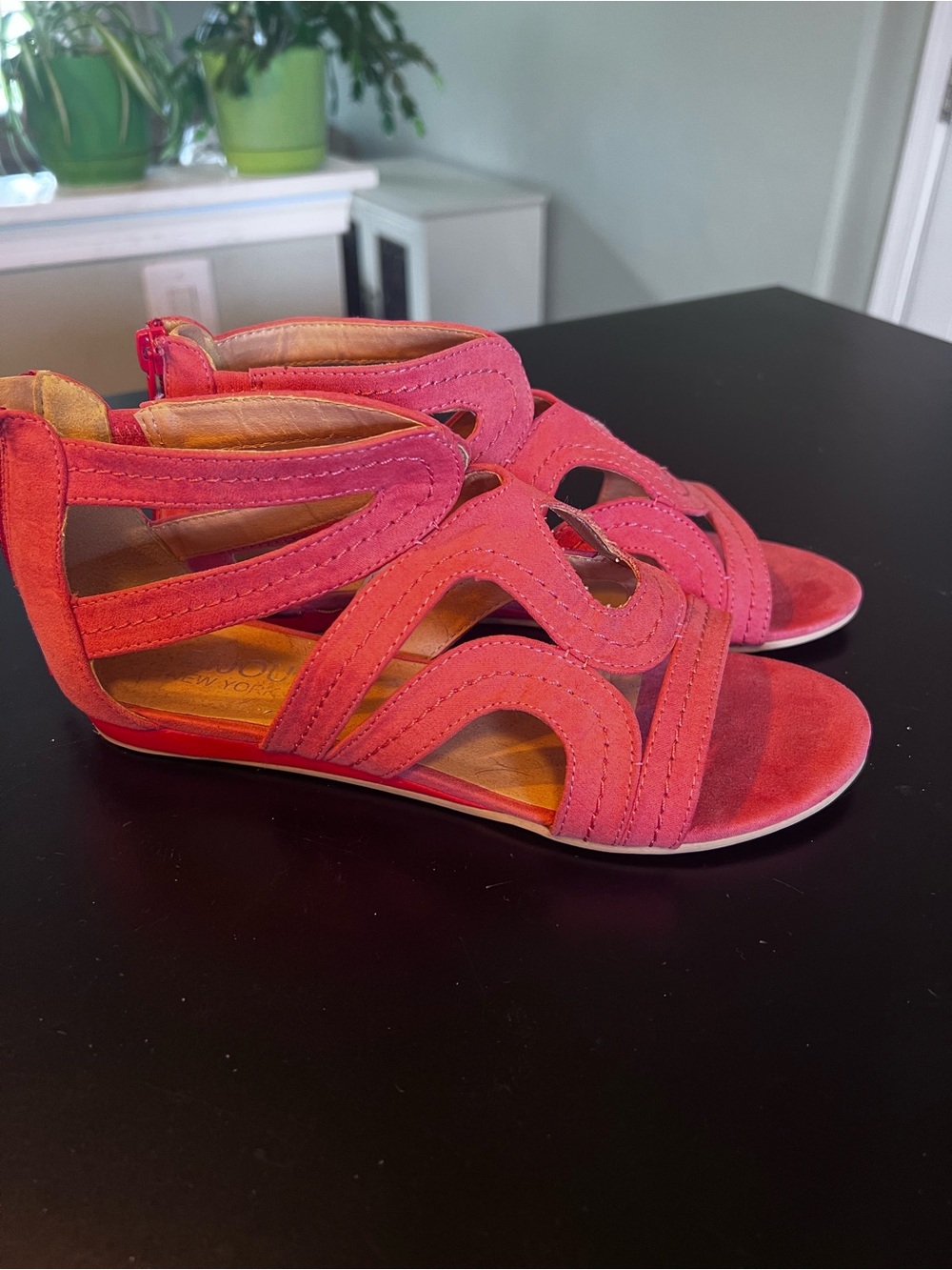 Women’s Coral Pink Suede Cutout Zip-Back Sandals